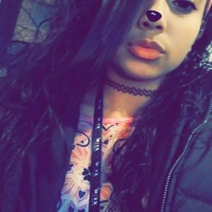 Meet your Posher, Elena